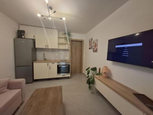 Apartment Jakic - One Bedroom Apartment with Garden View