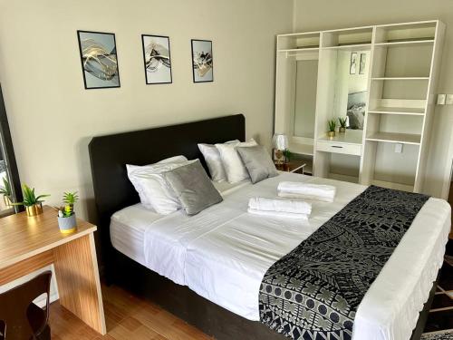 . Feiloakimisi Retreat King Ensuite with Private Veranda Free Parking