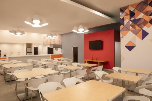 Fiesta Inn Express Monterrey Centro - image 4