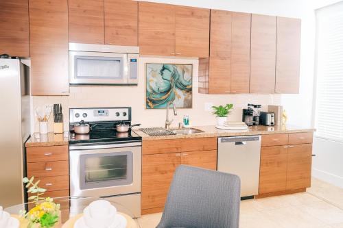 Ocean Breeze Marina Suites with Pool, Gym & Hot Tub, Лос-Анджелес (фото 10)
