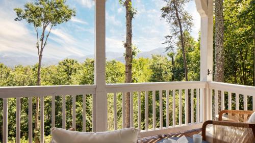 Juliet by AvantStay Mountain Views Near AshevilleBlack Mountain in Swannanoa, USA