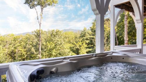 Juliet by AvantStay Mountain Views Near AshevilleBlack Mountain in Swannanoa, USA