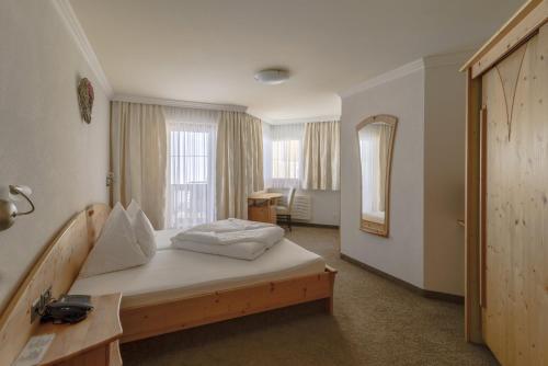 Hotel Garni Chasa Nova - image 3