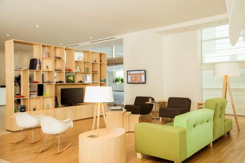 ผับ/เลาจน์, เฟียสตา อินน์ เปริเฟริโก ซูร์ (Fiesta Inn Periferico Sur) in ทลาลปาน-แท็กซ์เกน่า