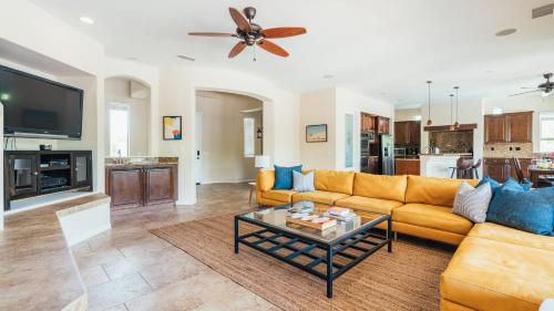5mins from Coachella Fields Casa del Sol by AvantStay in Indio, USA