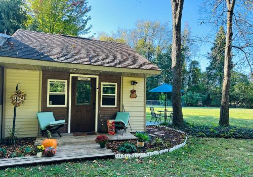 The Woods Edge Hideaway