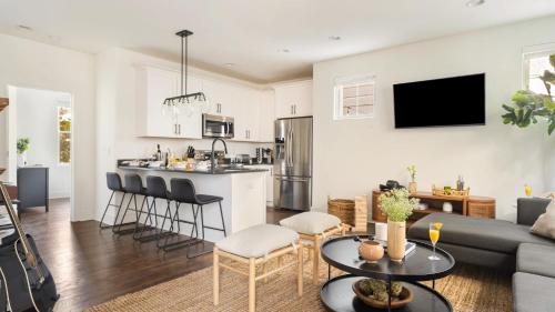 Hart Suite 6 by AvantStay Gorgeous Town House w Modern Amenities in Nashville