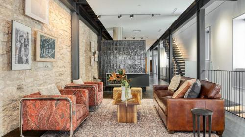 Paramount Place by AvantStay 4 Story Apartment in Heart of Austin w Movie Theatre in Austin, USA