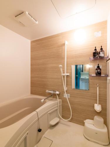 Newly opened 5DK USJ Family friendly 10 minutes to USJ 道頓堀 関西空港 大阪城 海遊館 駅から