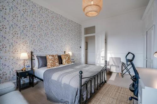 Buckingham Palace 4br Family Stay & Cathedral View, London (photo 6)