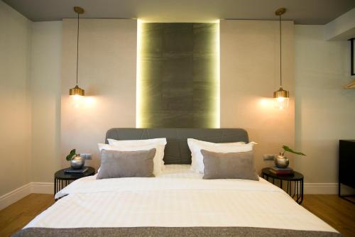 47 Luxury Suites - image 8