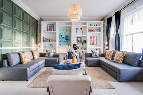 Buckingham Palace 4br Family Stay & Cathedral View