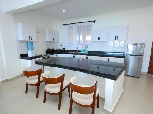 Patogumai, Baobab Waves in Mombasa