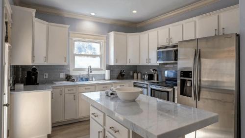 Holiday House by AvantStay Oceanview Steps to Beach in Santa Rosa Beach, USA