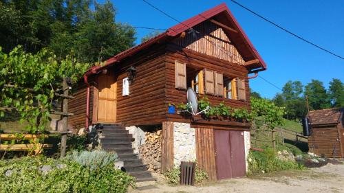  Chalet River in Veljun