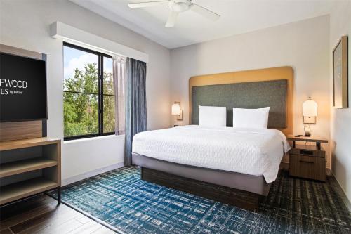 Homewood Suites Beaumont - image 3