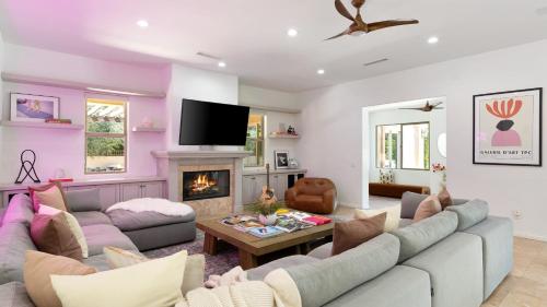 5mins From Coachella Fields The Date Palm Estate by AvantStay in Indio, USA