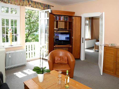 Relaxa at a luxurious villa in Bad Pyrmont, Bad Pyrmont (photo 2)