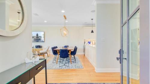 56 Grand Pavilion by AvantStay Oceanfront Deck Views Community Pool in Isle of Palms, USA