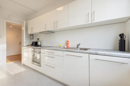 設施, Spacious City View Apartment - Prime Location Biel in 比爾
