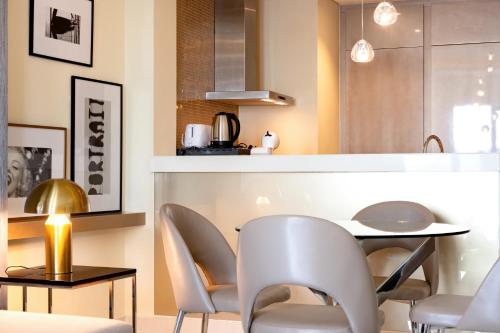 TRPS - Paramount Tower D, Business Bay - Premium 1BR Furnished, High Floor, Ready Move In, Dubaj (zdjęcie 9)