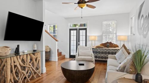 Coastal Soul 393 by AvantStay Near Boat Ramp Bay Private Yard in Santa Rosa Beach, USA