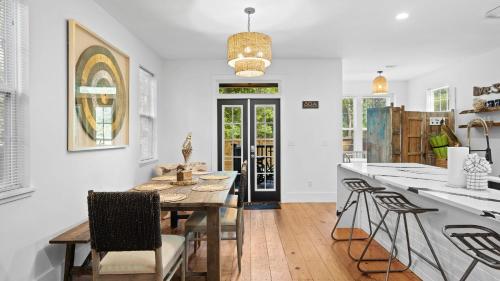 Coastal Soul 393 by AvantStay Near Boat Ramp Bay Private Yard in Santa Rosa Beach, USA