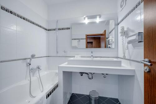 Hotel Antares - image 25