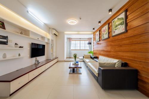 Skyline City LuxeRetreat 3BR 3BA Walk to Bui Vien