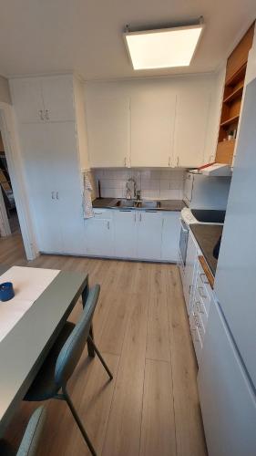Kitchen, 4 Bed apartment close to Branas - Apoteksvagen 10D in Likenäs