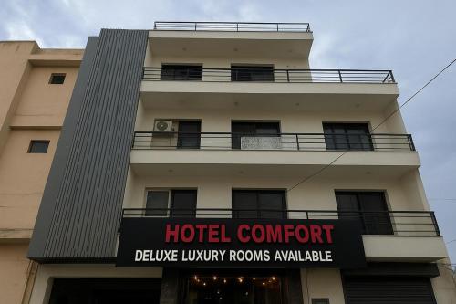 Hotel Comfort Inn, Mundka, New Delhi - Couple Friendly, Walking from Metro Station in Punjabi Bagh
