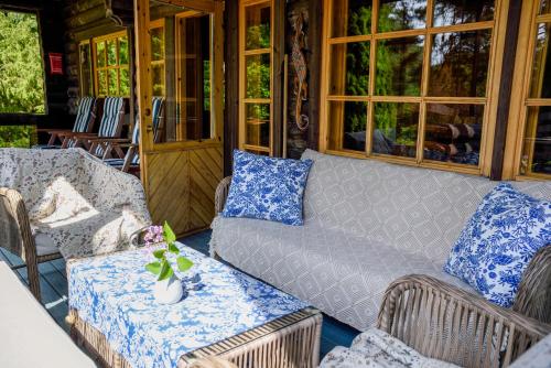 Balcony/terrace, Seaside log-house 'Merehobeda' with sauna and hot tub in Lohusalu