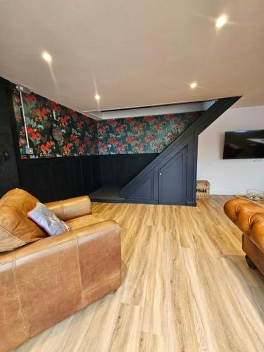 Upper Winstone Pond Lodge in Godshill and Wroxall