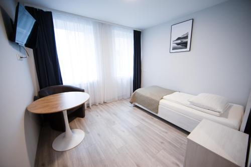 1 twin bed