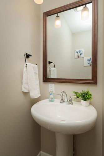 Affordable 3 bed Oakcreek - image 14