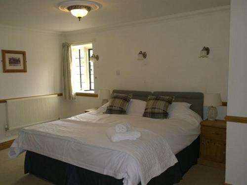 Double or twin room, large