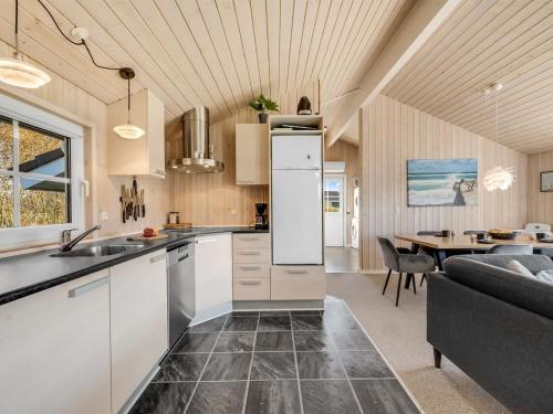 Holiday Home Shalin - 1-4km to the fjord by Interhome in Hemmet