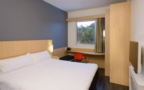 ibis Manaus Aeroporto Ibis Manaus Aeroporto is a popular choice amongst travelers in Manaus, whether exploring or just passing through. Offering a variety of facilities and services, the property provides all you need for 