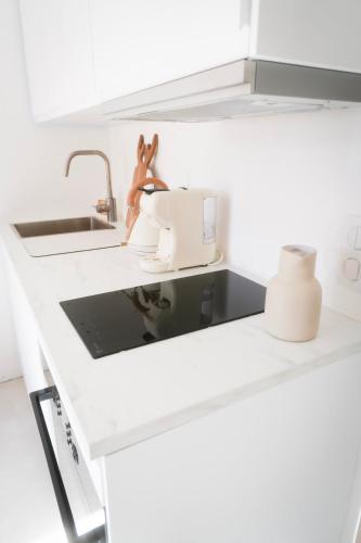 Kitchen, Studio moderne - Le Bernard Papy in La Bourgeat