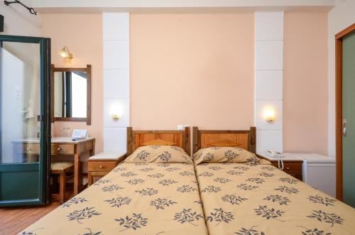 Hotel Coronis - image 9