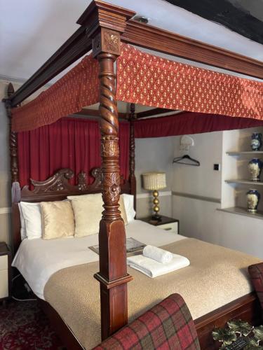 喬治酒店 (The George Hotel) in 凱里堡