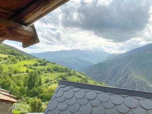 Skats, Casa Macia Roni in Rialp