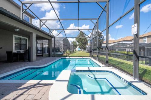 Spacious 8BR - Game Room - Theater - Near Disney