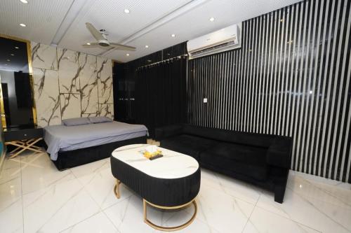 Black Pearl Studio
