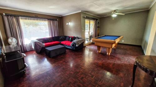 House Accommodation, Sasolburg (zdjęcie 2)
