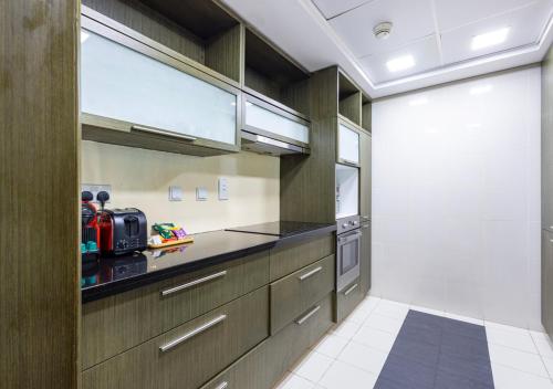 The Loft East- 2BR Apartment -Allsopp & Allsopp - 02, Dubaj (zdjęcie 8)