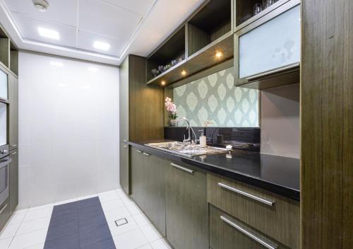 The Loft East- 2BR Apartment -Allsopp & Allsopp - 02, Dubaj (zdjęcie 9)