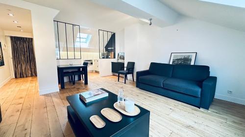 One Room - Last Floor - Vendôme / Madeleine