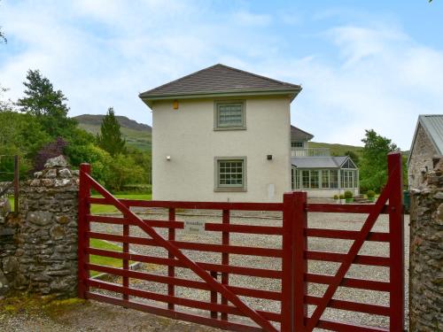 Viesnīcas āriene, Stronafian House in Colintraive