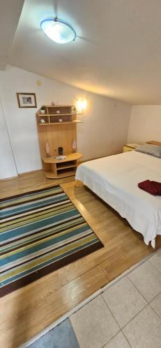 Apartments Hugo in Ljutici